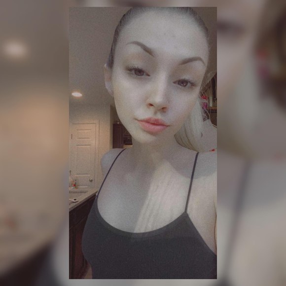 Poshmark profile picture for @ounce